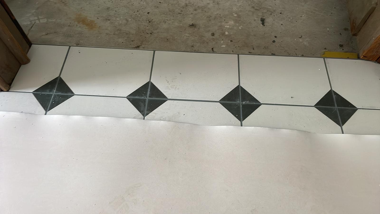 Détail du carrelage damier octogonal